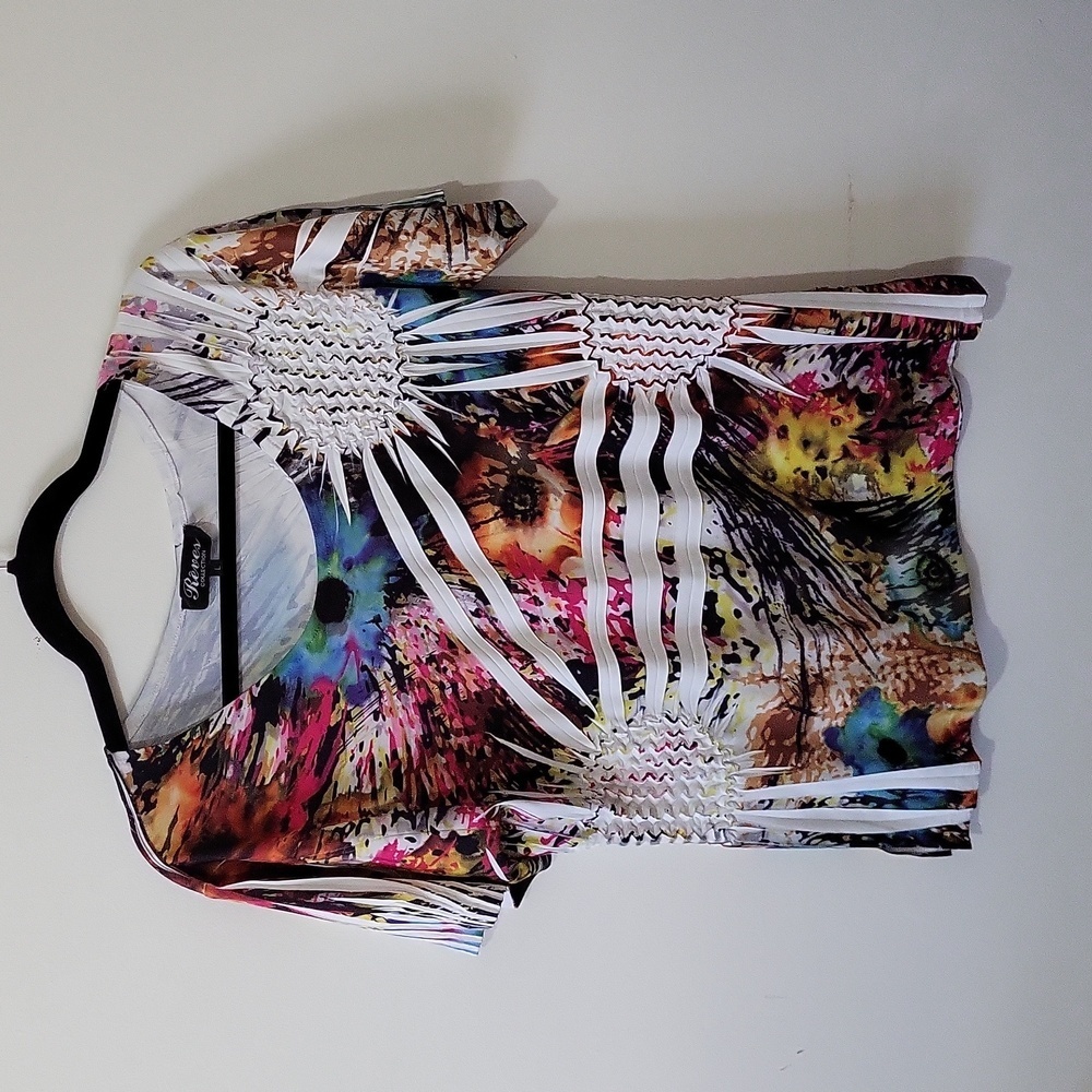 Reves Collection Ladies  Top